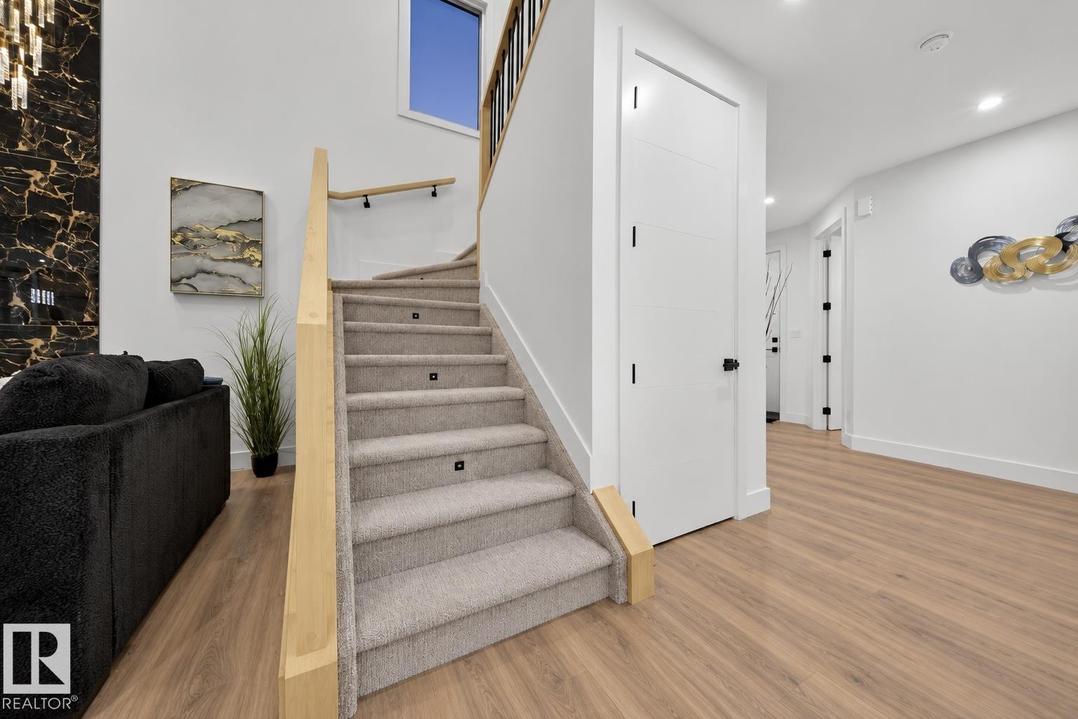 2019 156 AVE NW