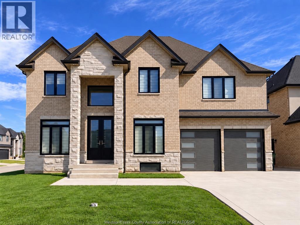 570 ORCHARDS CRESCENT, Windsor, Ontario