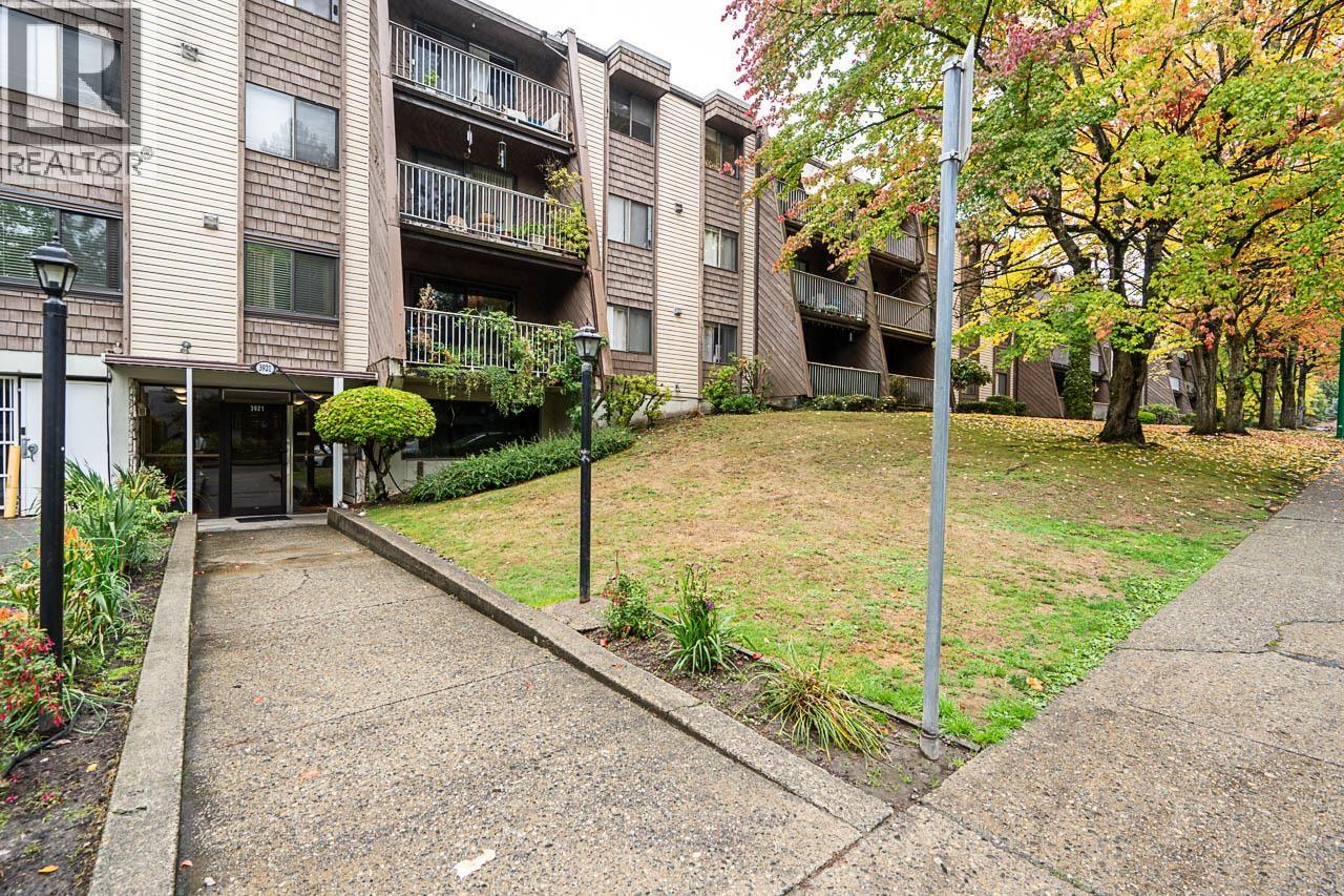 212 3921 CARRIGAN COURT, Burnaby, British Columbia