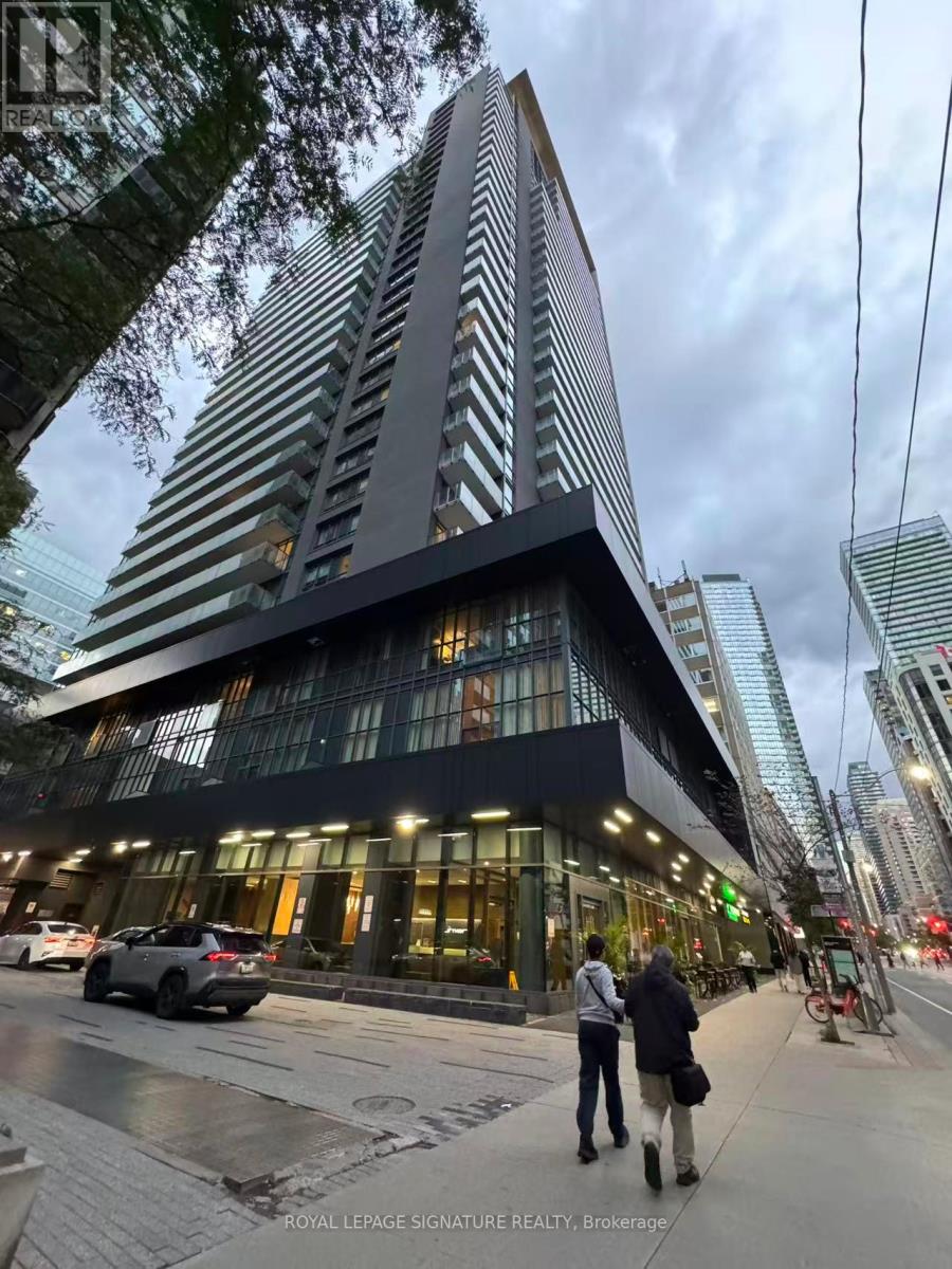 410 - 770 BAY STREET, Toronto, Ontario