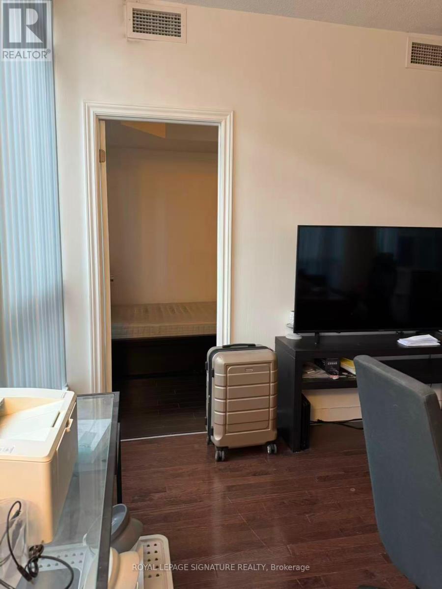 410 - 770 Bay Street, Toronto, Ontario M5G 1N6 - Photo 14 - C13873466