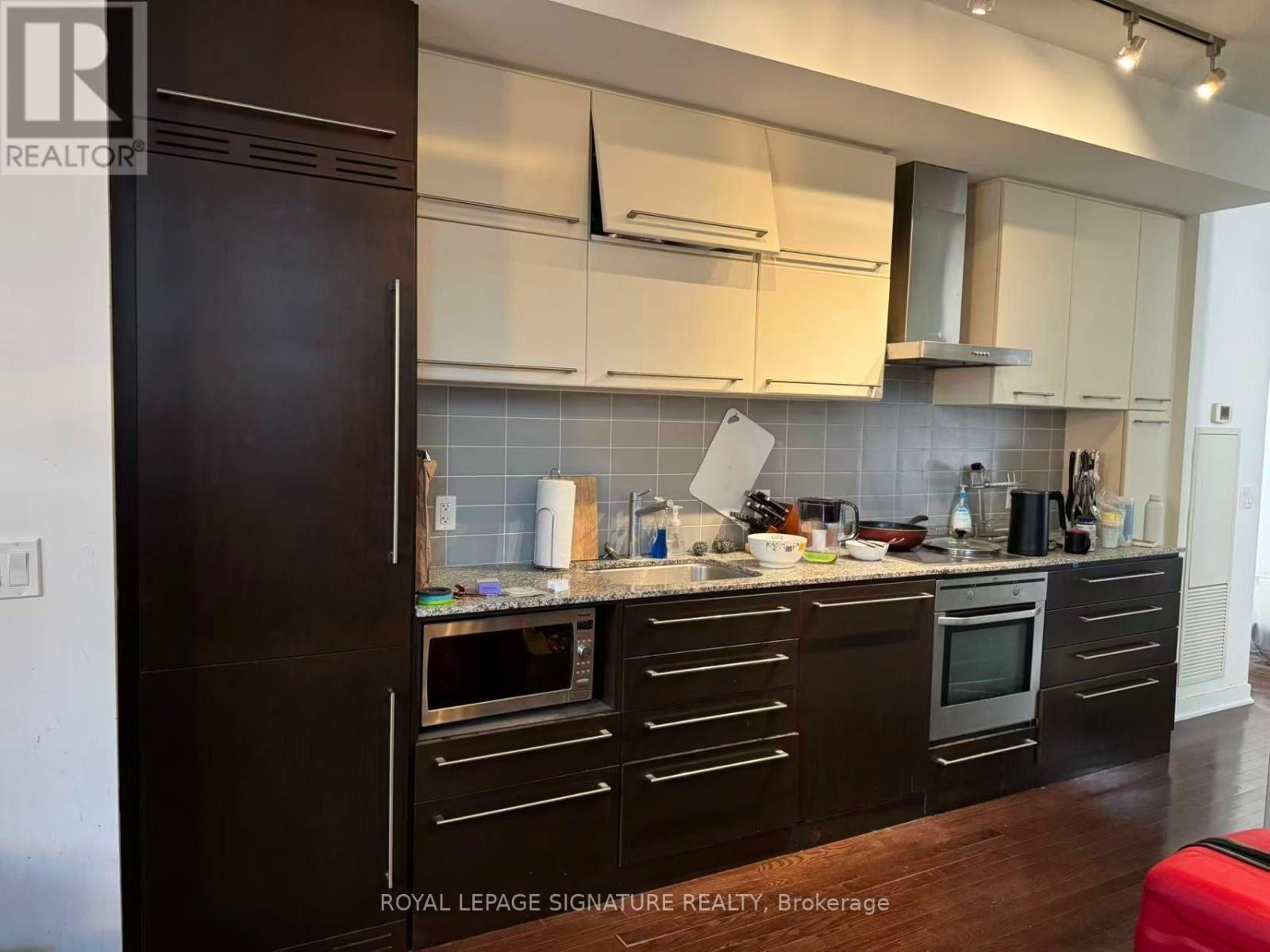 410 - 770 Bay Street, Toronto, Ontario M5G 1N6 - Photo 6 - C13873466
