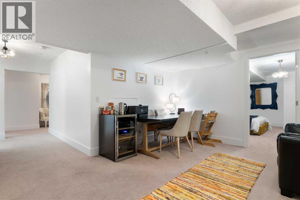 127 Edgewood Drive NW, Calgary, Alberta  T3A 2T3 - Photo 32 - A2350763