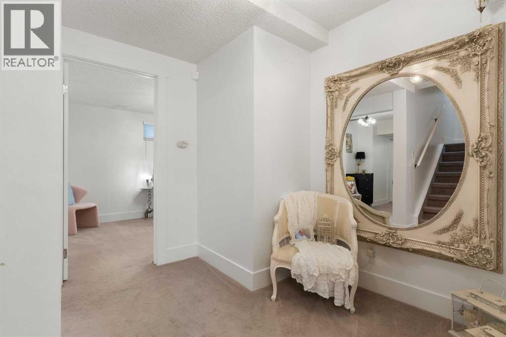 127 Edgewood Drive NW, Calgary, Alberta  T3A 2T3 - Photo 28 - A2350763
