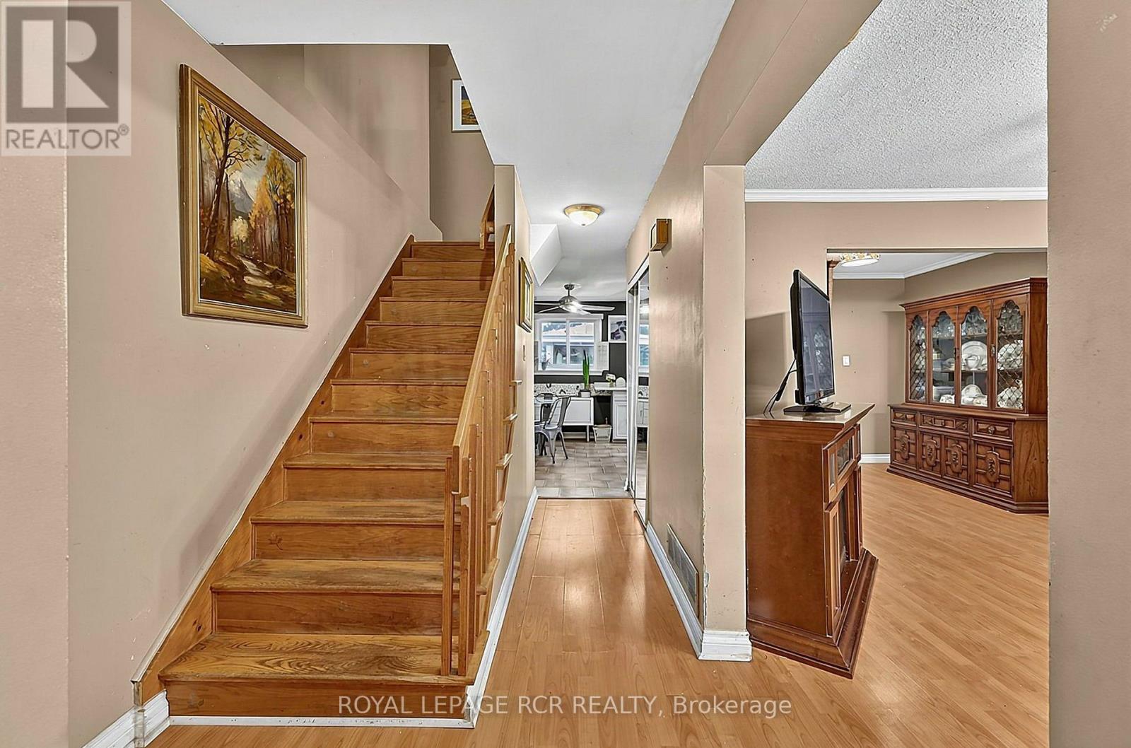 26 Graymar Road, Brampton, Ontario  L6S 1Z8 - Photo 8 - W13870104