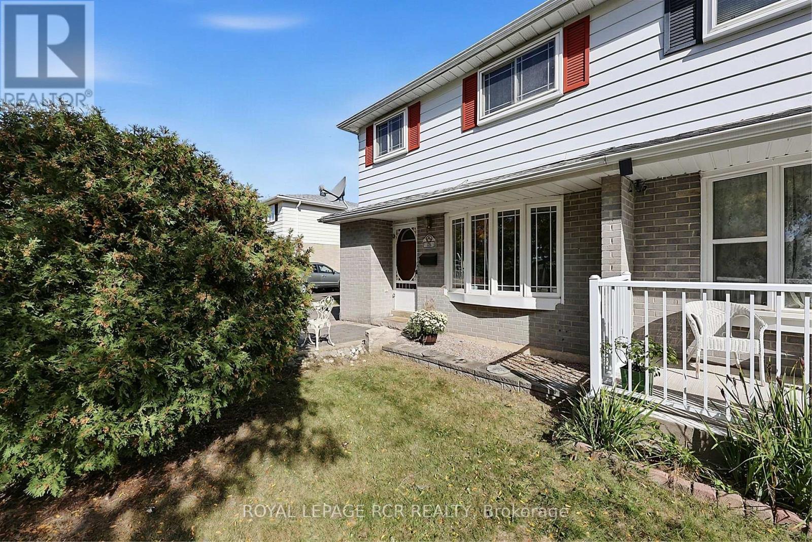 26 Graymar Road, Brampton, Ontario  L6S 1Z8 - Photo 4 - W13870104