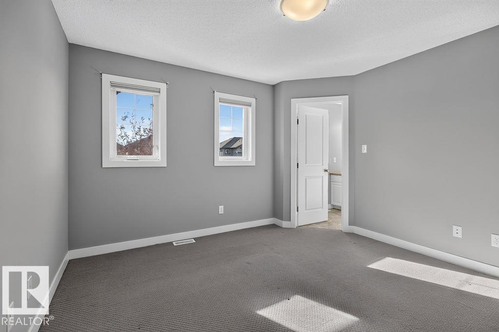 12 MEADOWLAND CR