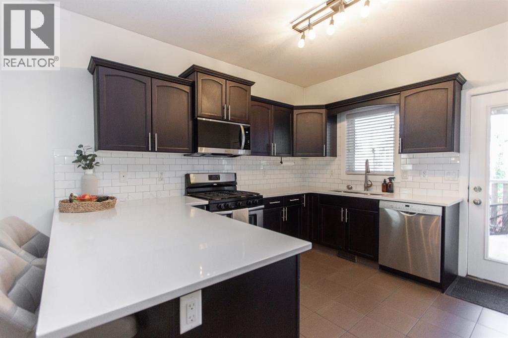 17 Charles Avenue, Red Deer, Alberta  T4P 0L8 - Photo 8 - A2348242