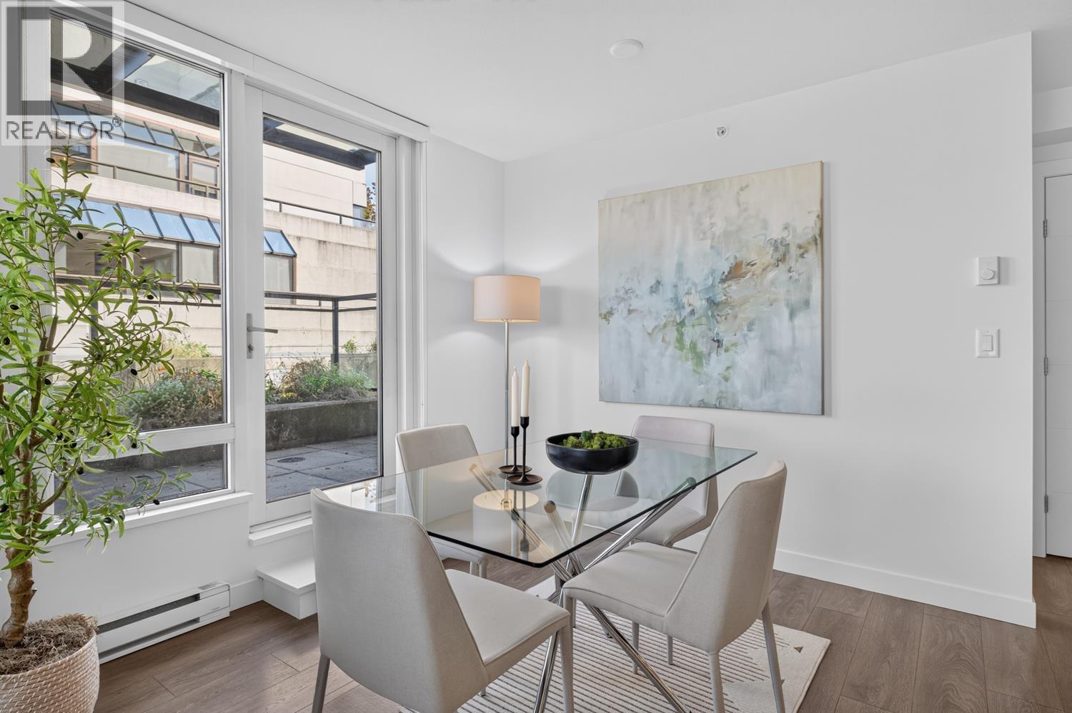 509 238 W BROADWAY