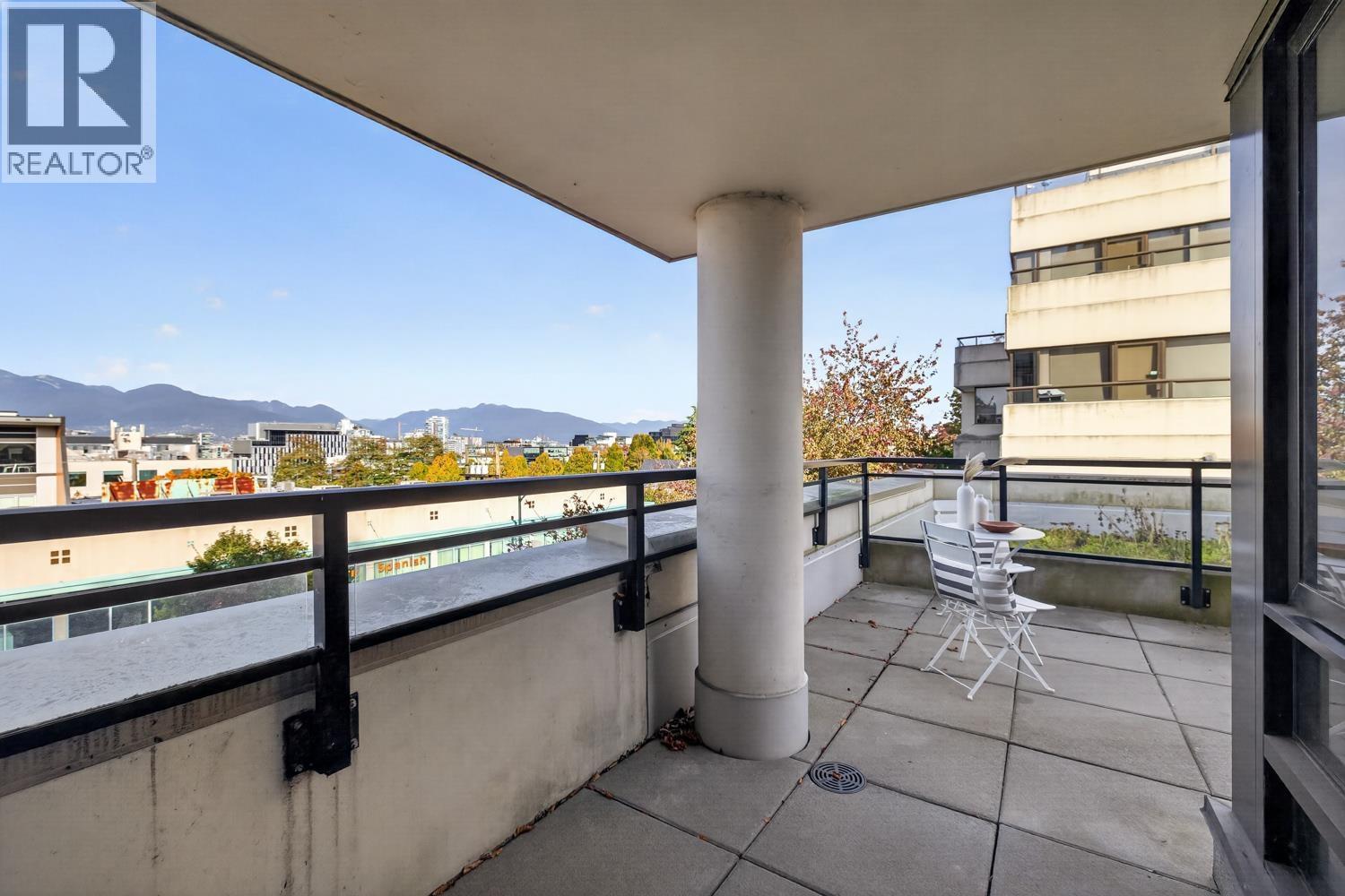 509 238 W BROADWAY