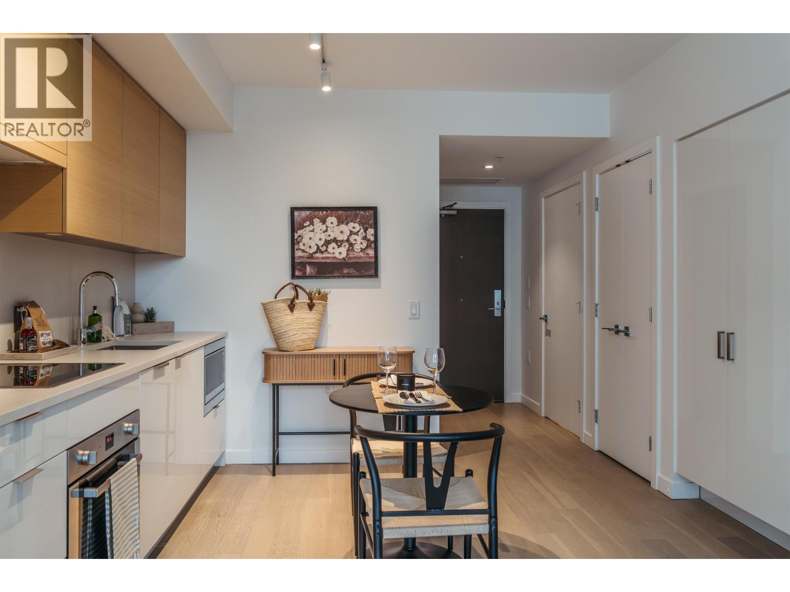 1009 1688 PULLMAN PORTER STREET