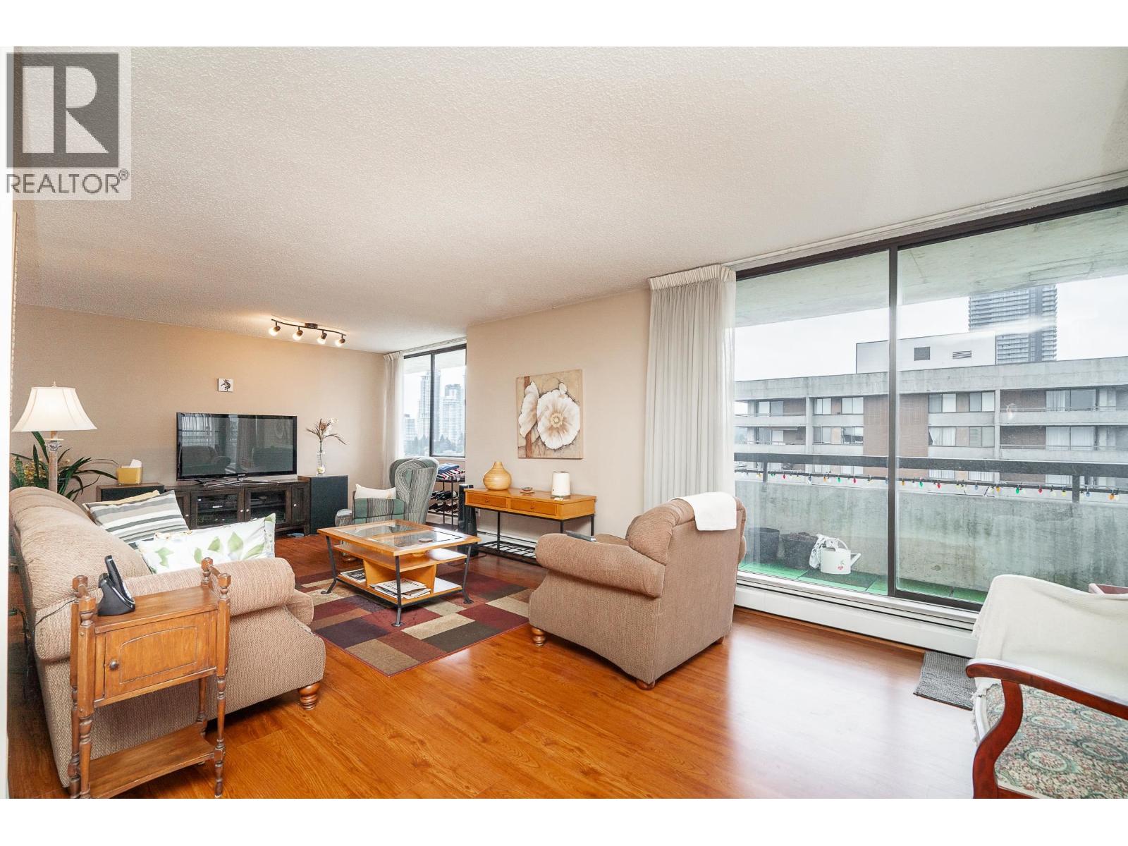 2503 3737 Bartlett Court, Burnaby, British Columbia  V3J 7E3 - Photo 7 - R3173491