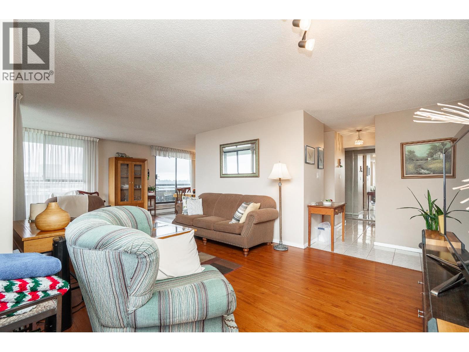 2503 3737 Bartlett Court, Burnaby, British Columbia  V3J 7E3 - Photo 8 - R3173491