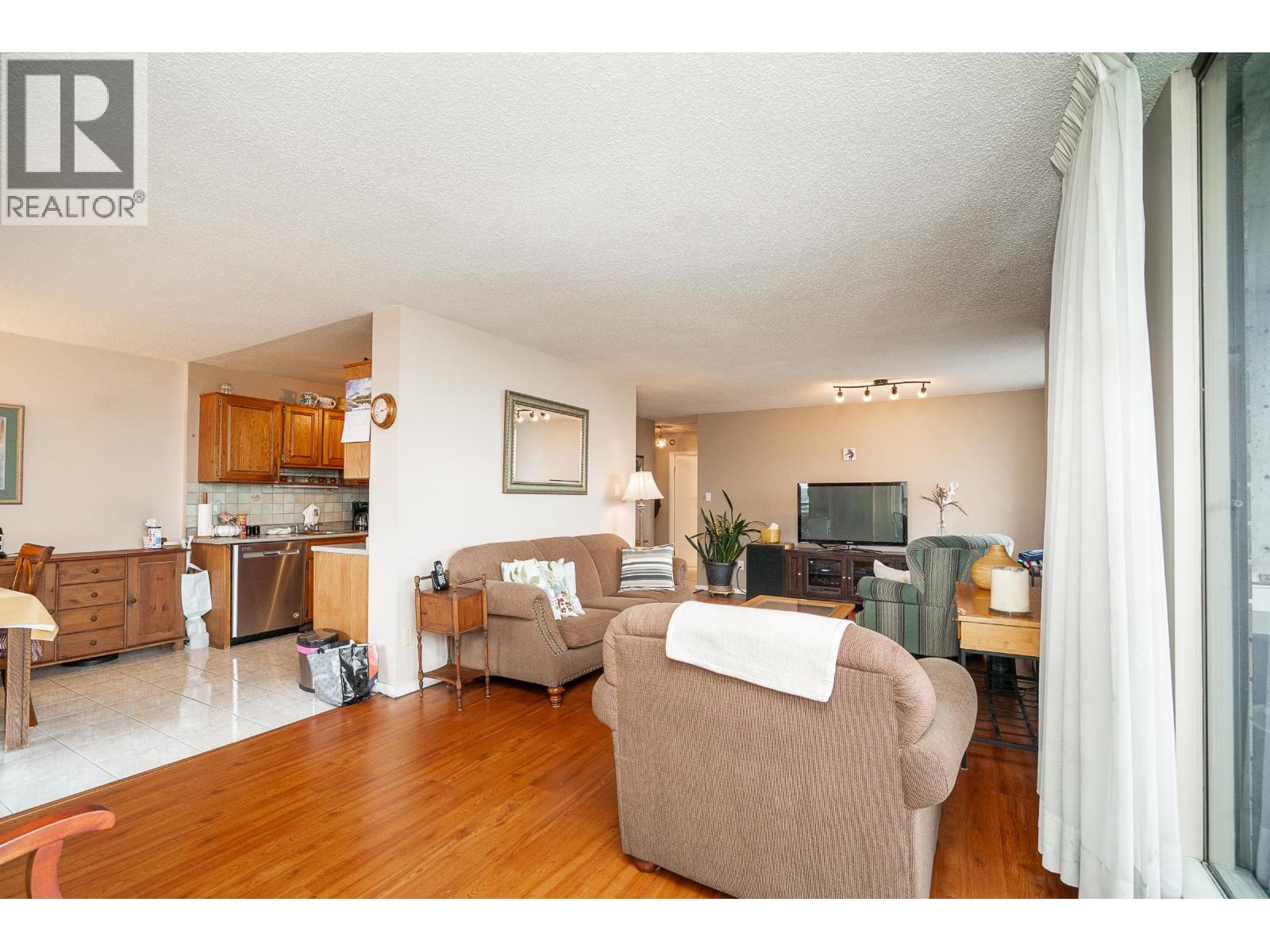 2503 3737 Bartlett Court, Burnaby, British Columbia  V3J 7E3 - Photo 9 - R3173491