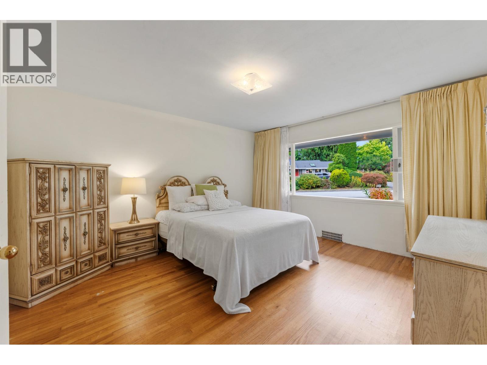 3692 Sunnycrest Drive, North Vancouver, British Columbia  V7R 3C6 - Photo 13 - R3173480