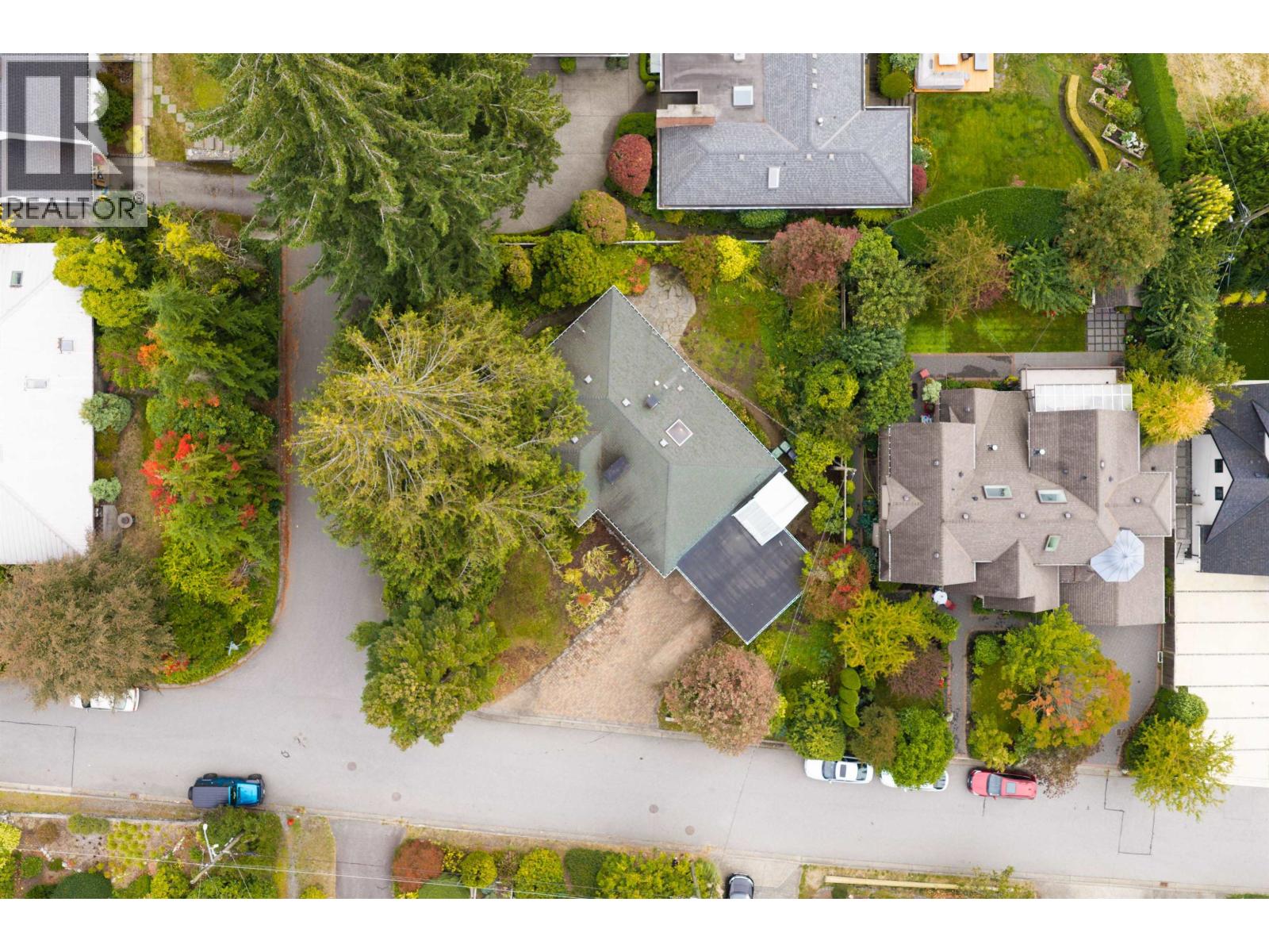 3692 Sunnycrest Drive, North Vancouver, British Columbia  V7R 3C6 - Photo 22 - R3173480