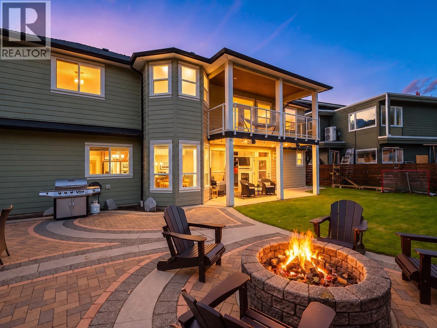 1016 Condor Place, Squamish, British Columbia  V8B 0P4 - Photo 17 - R3173482