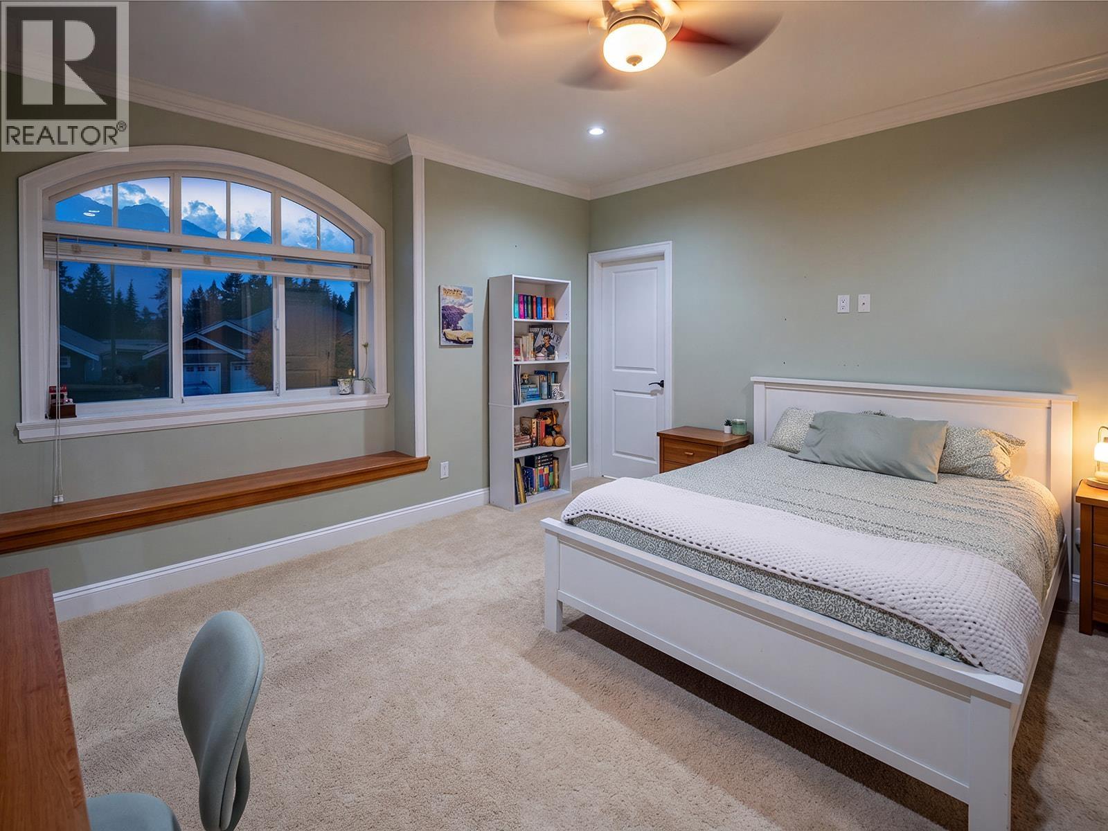 1016 Condor Place, Squamish, British Columbia  V8B 0P4 - Photo 32 - R3173482