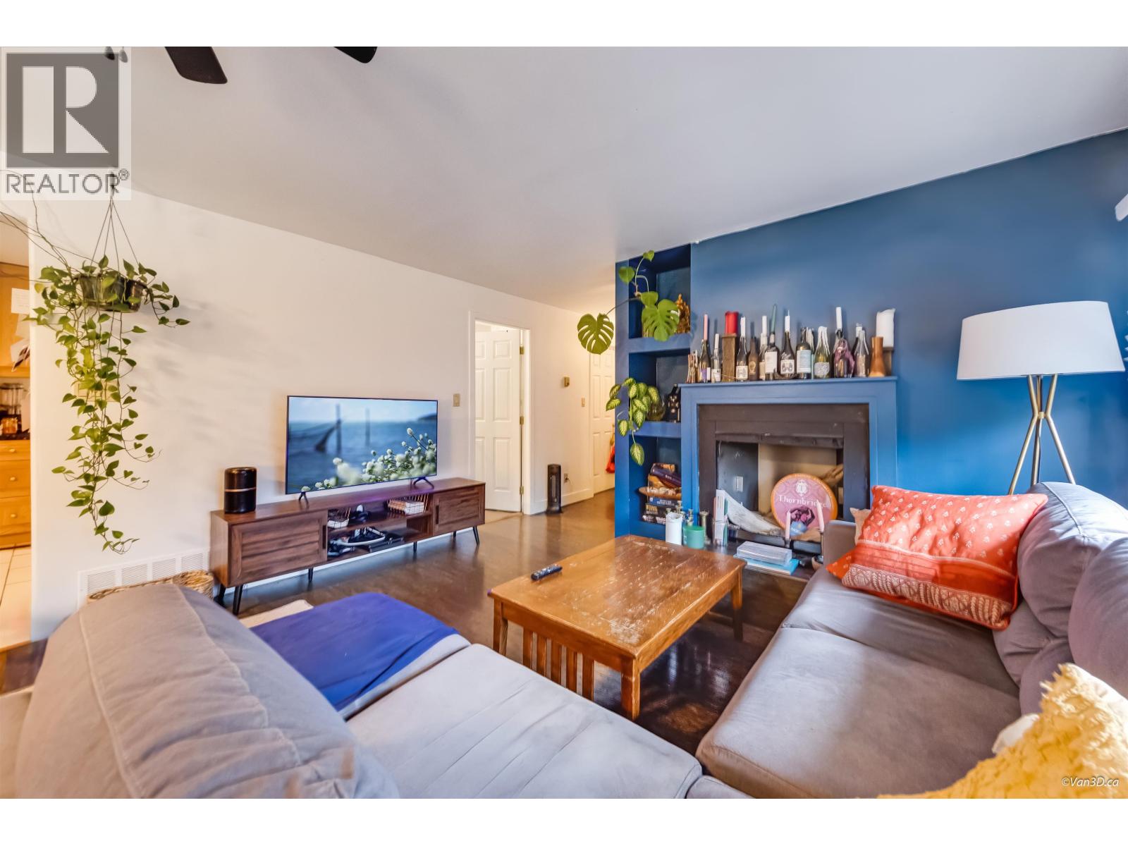 1536 Bond Street, North Vancouver, British Columbia  V7J 1E7 - Photo 7 - R3173497