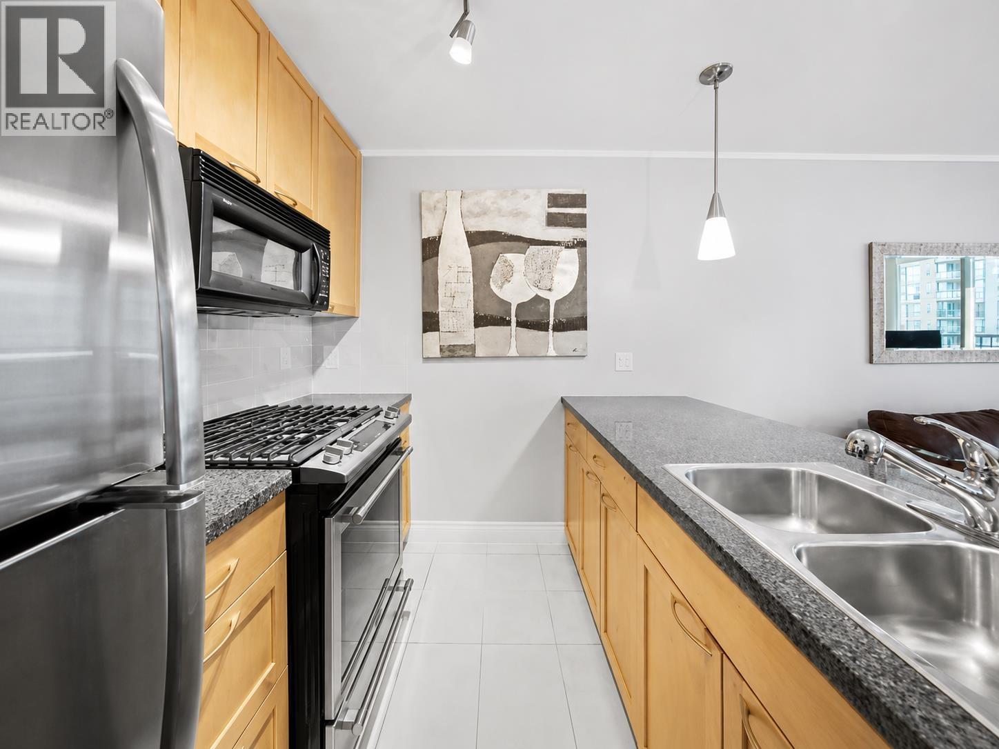 605 989 Richards Street, Vancouver, British Columbia  V6B 6R6 - Photo 5 - R3173490