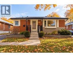 22 FERNWOOD Crescent, Hamilton, Ontario
