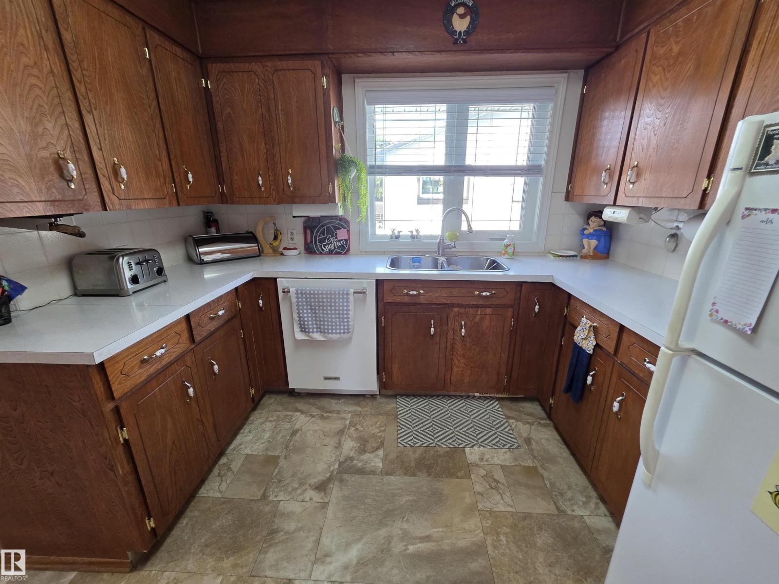 5308 48 ST