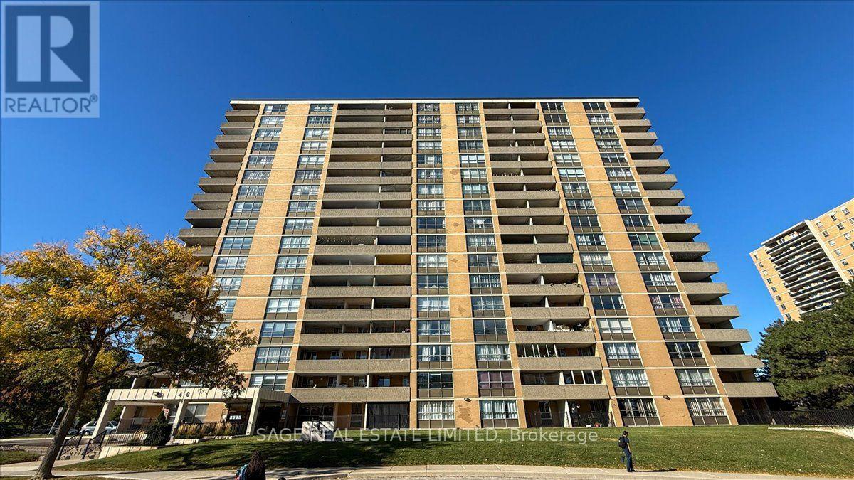 40 PANORAMA COURT