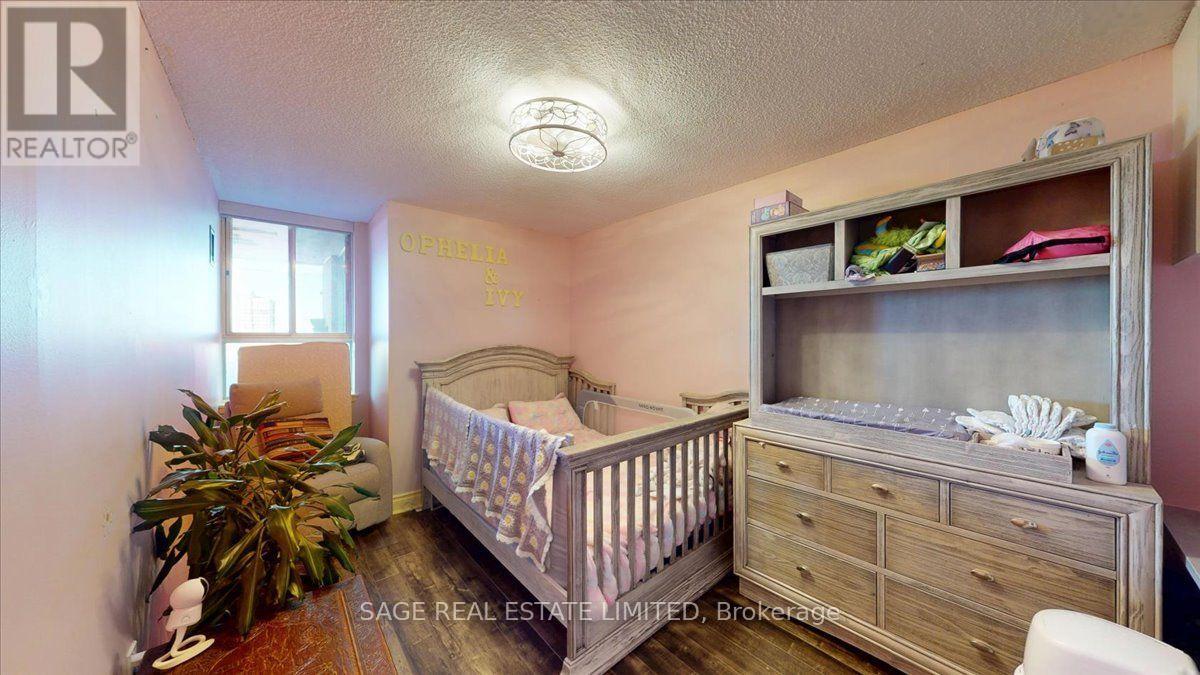 40 Panorama Court, Toronto, Ontario  M9V 4M1 - Photo 24 - W13873696