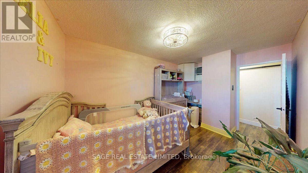 40 Panorama Court, Toronto, Ontario  M9V 4M1 - Photo 26 - W13873696