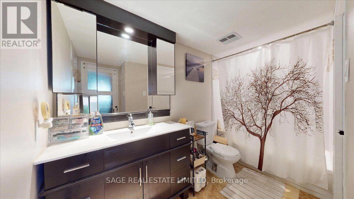 40 Panorama Court, Toronto, Ontario  M9V 4M1 - Photo 29 - W13873696