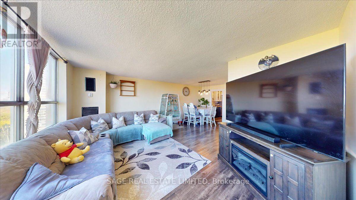 40 Panorama Court, Toronto, Ontario  M9V 4M1 - Photo 4 - W13873696