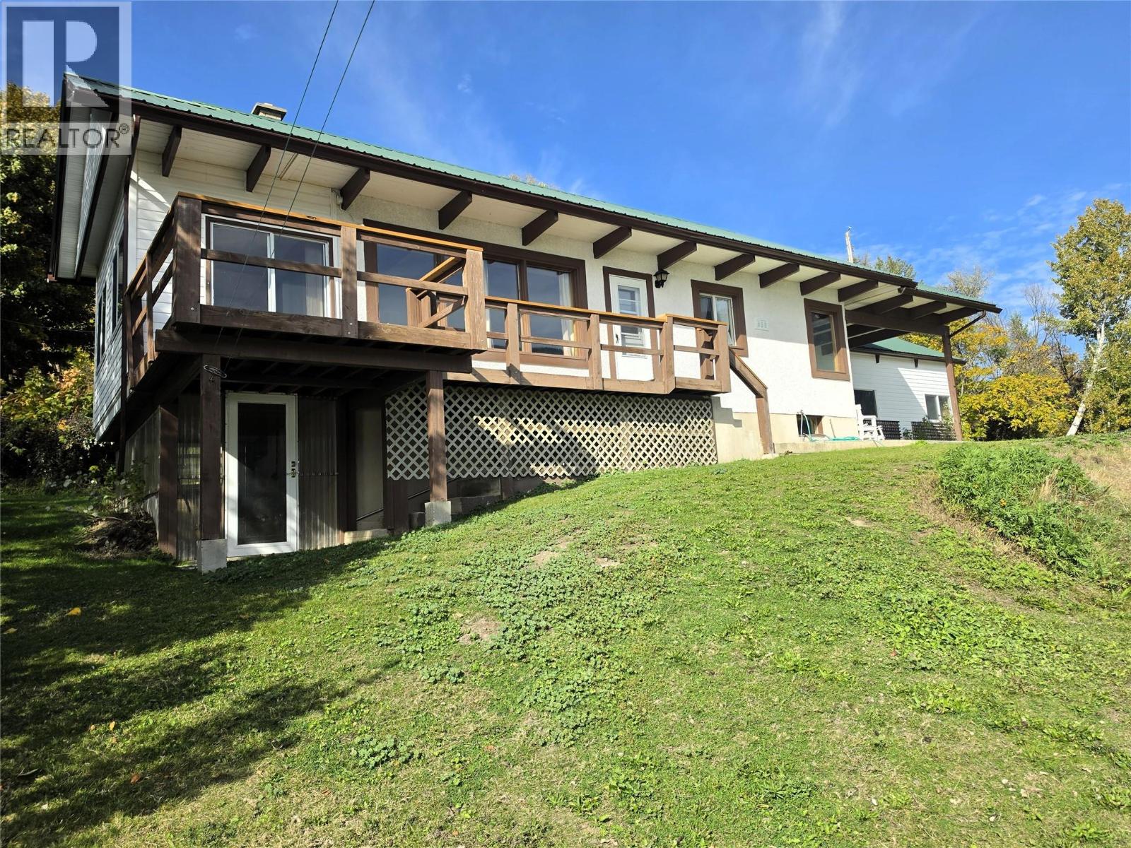 582 Valhalla Road