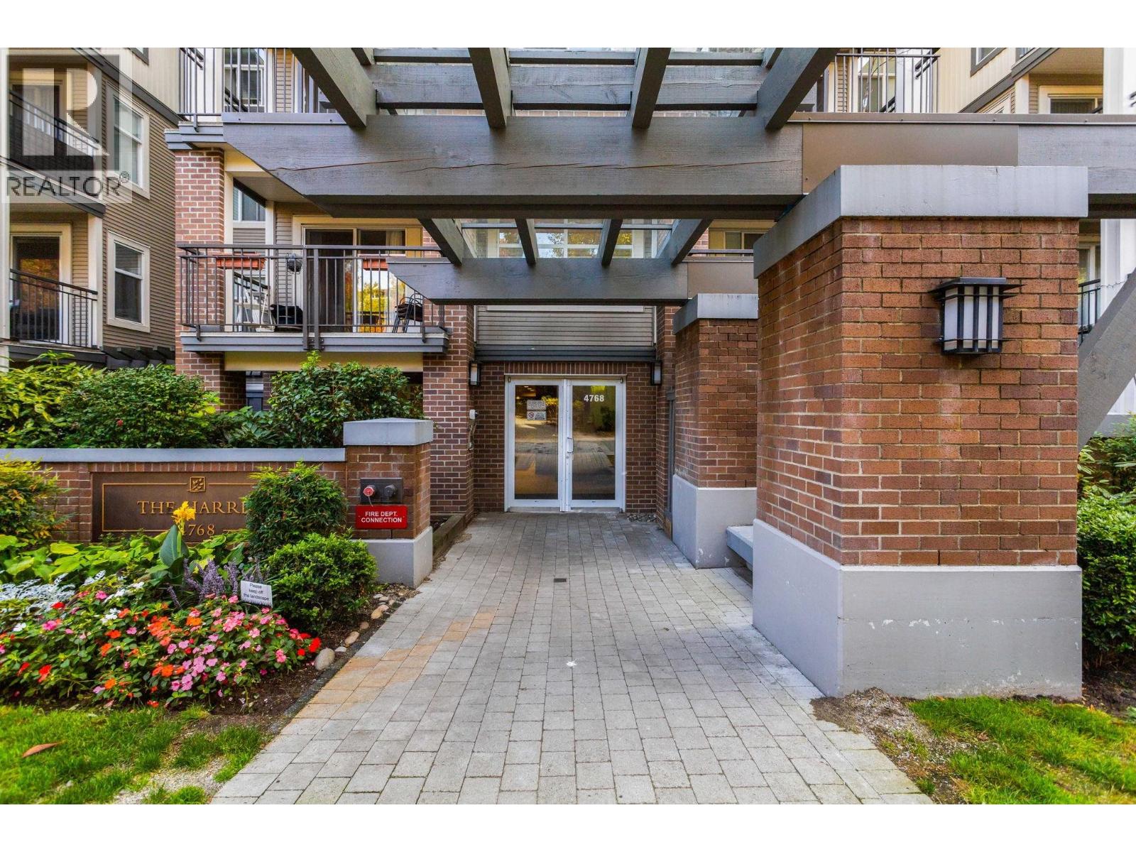 210 4768 Brentwood Drive, Burnaby, British Columbia  V5C 0C7 - Photo 4 - R3173341