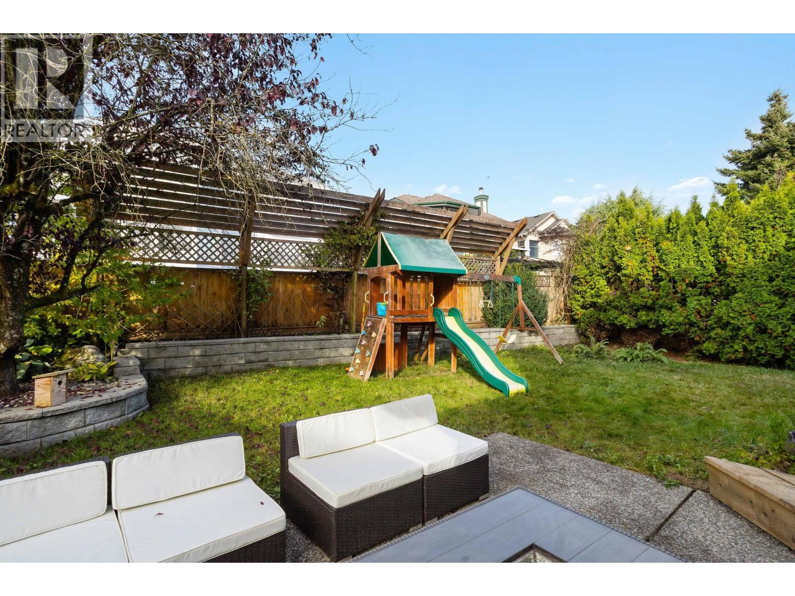 1147 Earls Court, Port Coquitlam, British Columbia  V3C 5N7 - Photo 39 - R3173360