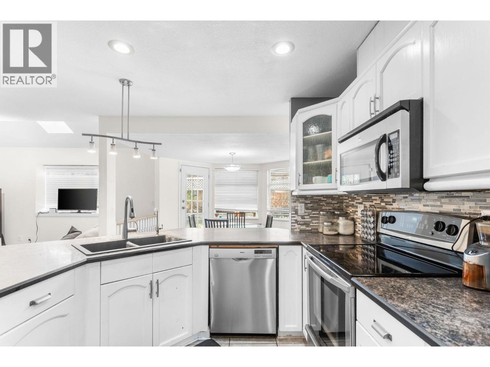 1147 Earls Court, Port Coquitlam, British Columbia  V3C 5N7 - Photo 14 - R3173360