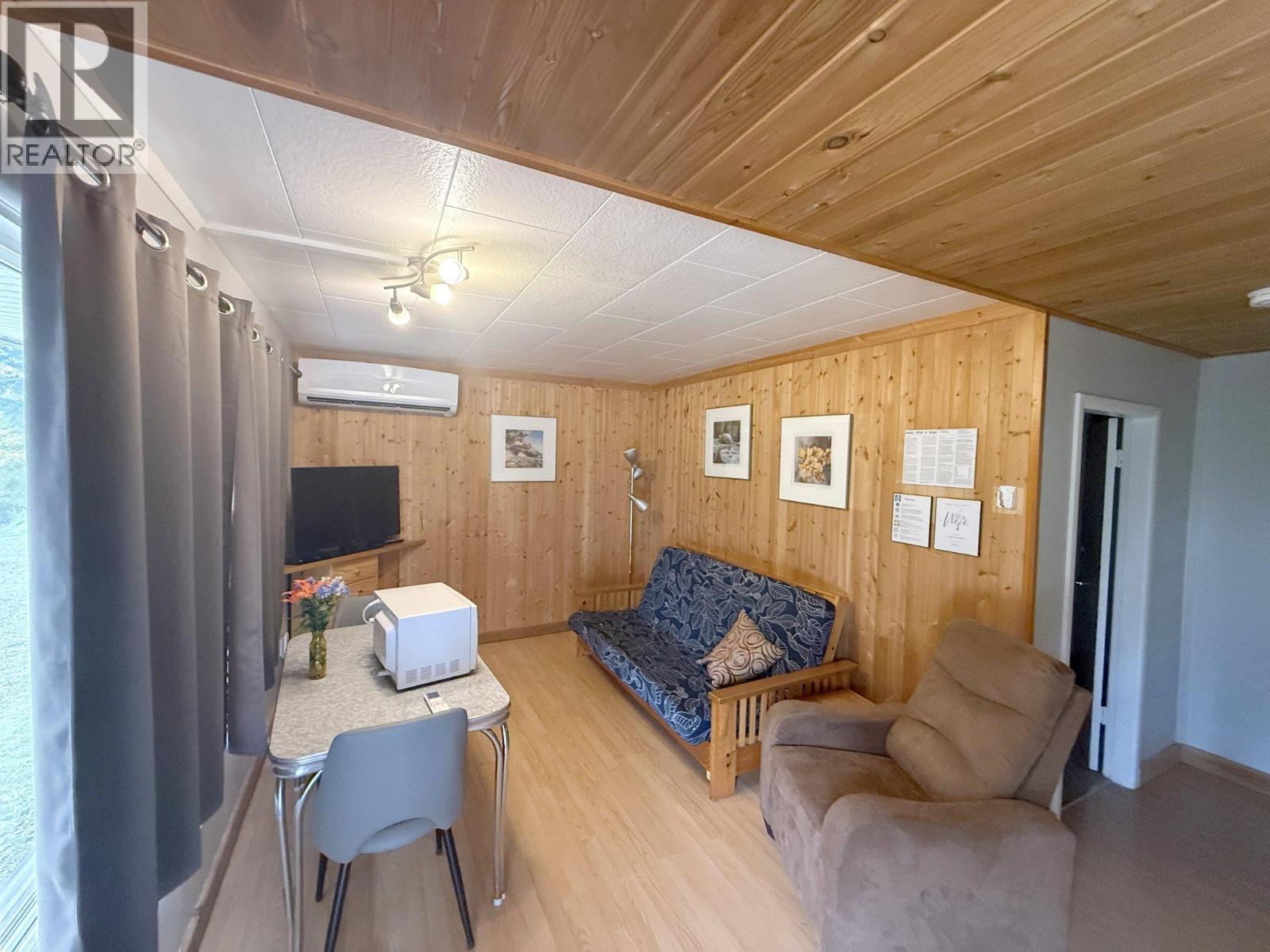 6871 Trans Canada Highway NW
