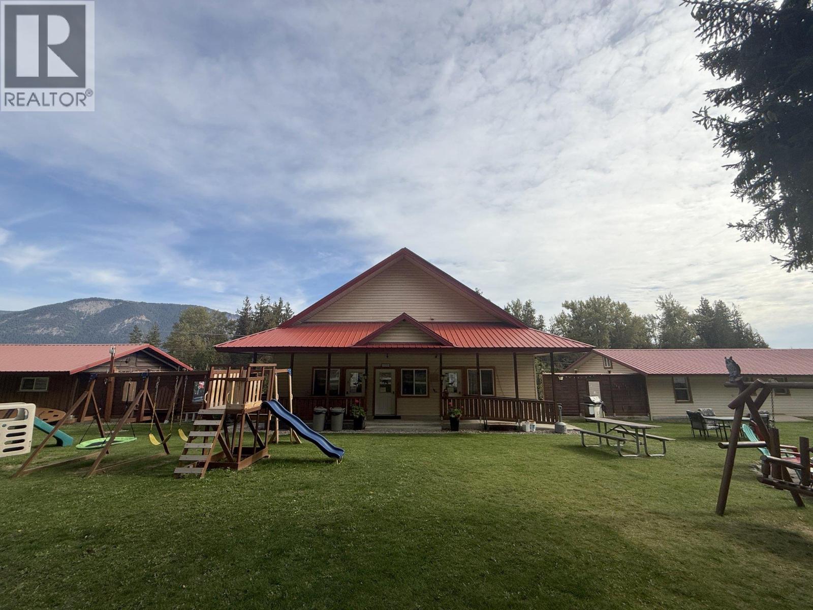 6871 Trans Canada Highway NW