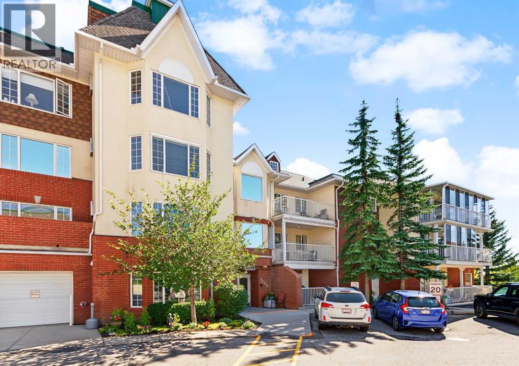 #, 3308 Sienna Park Green SW, Calgary, Alberta  T3H 3N7 - Photo 1 - A2345970