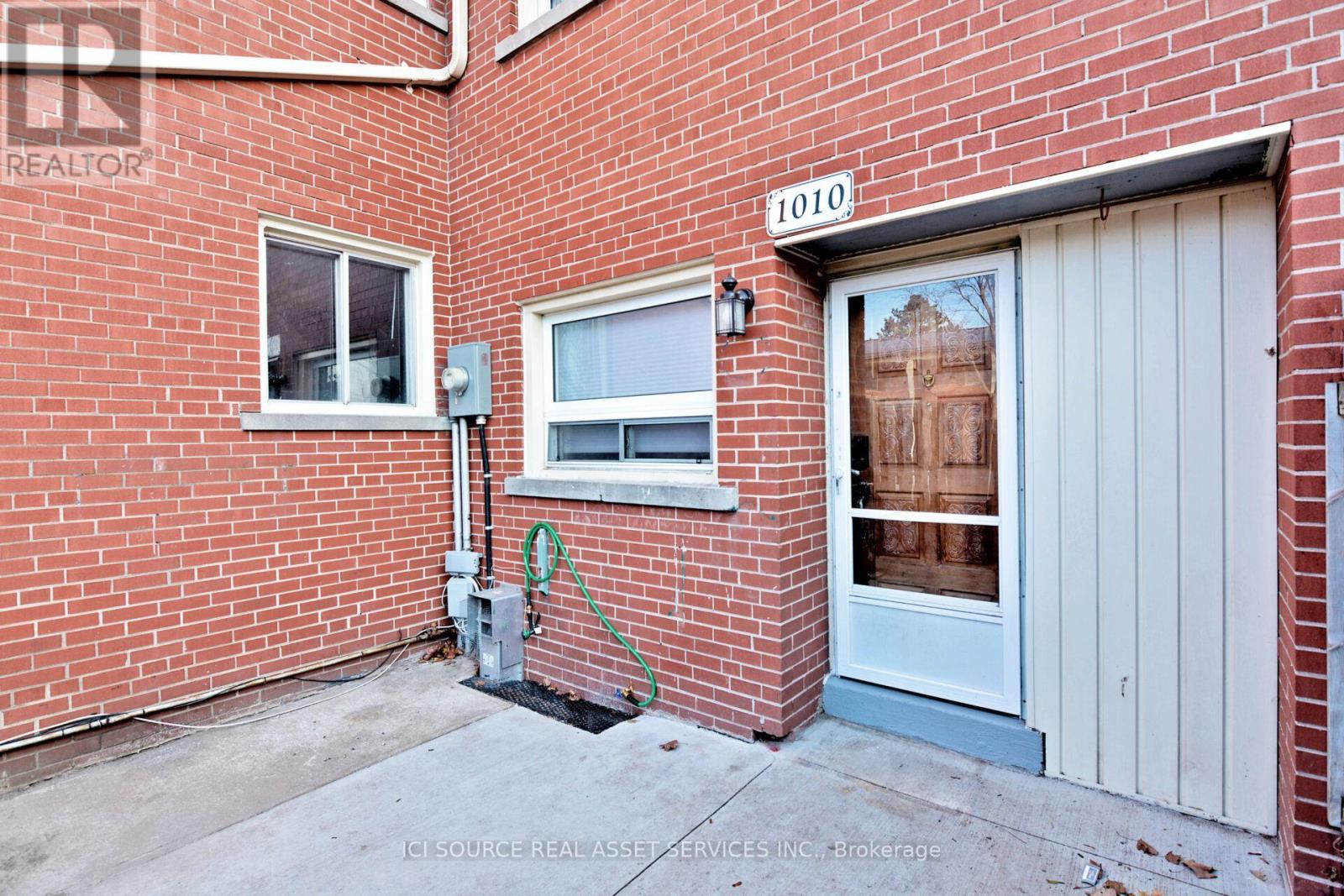1010 Kipps Lane, London East, Ontario  N5Y 4S5 - Photo 2 - X13873670