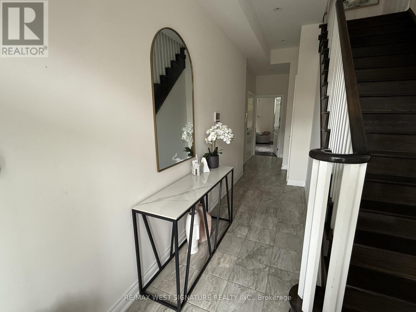 31 Caliber Court, King, Ontario  L0G 1N0 - Photo 3 - N13873270