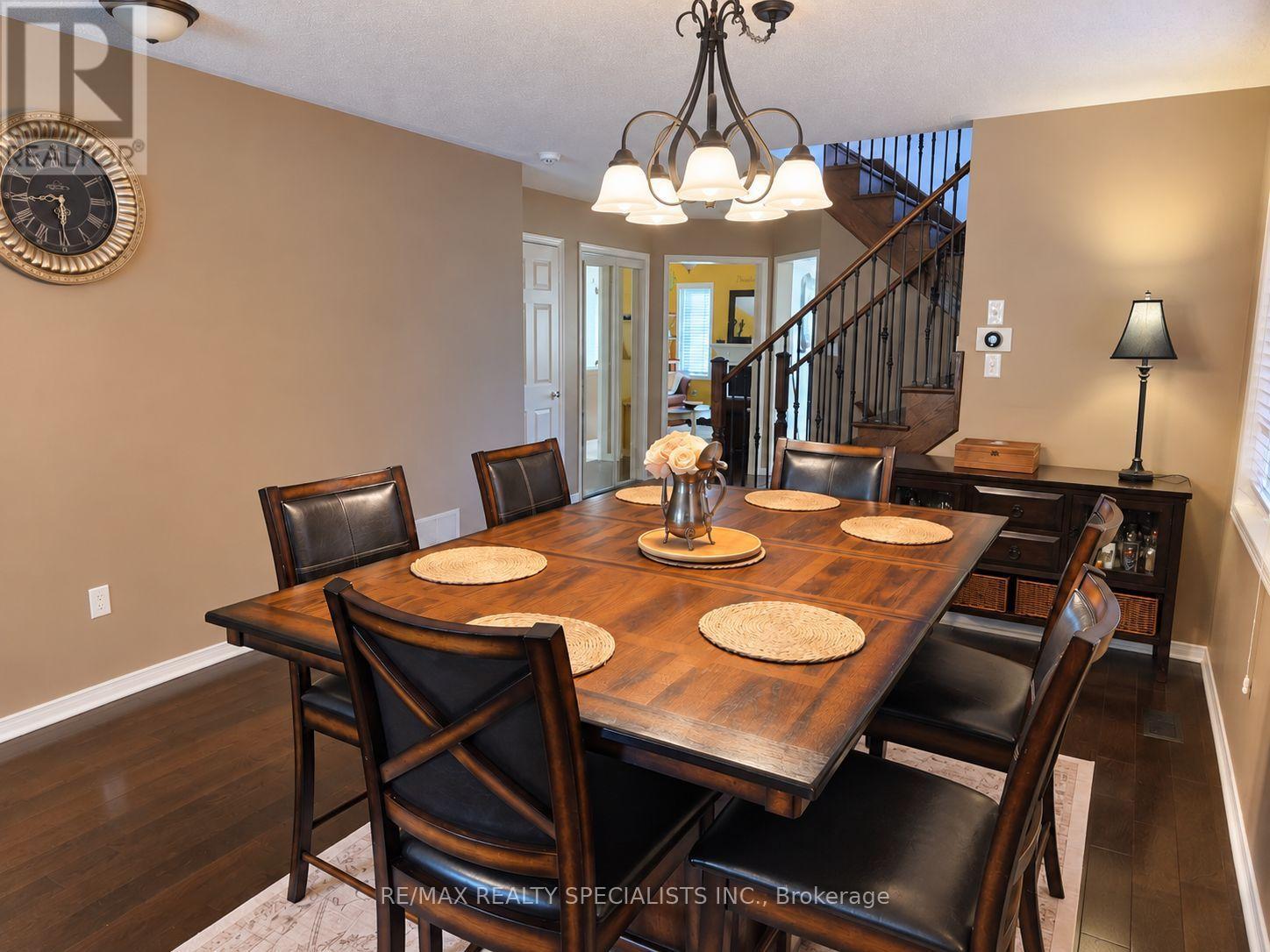 482 Grant Way, Milton, Ontario  L9T 0S8 - Photo 3 - W13859636