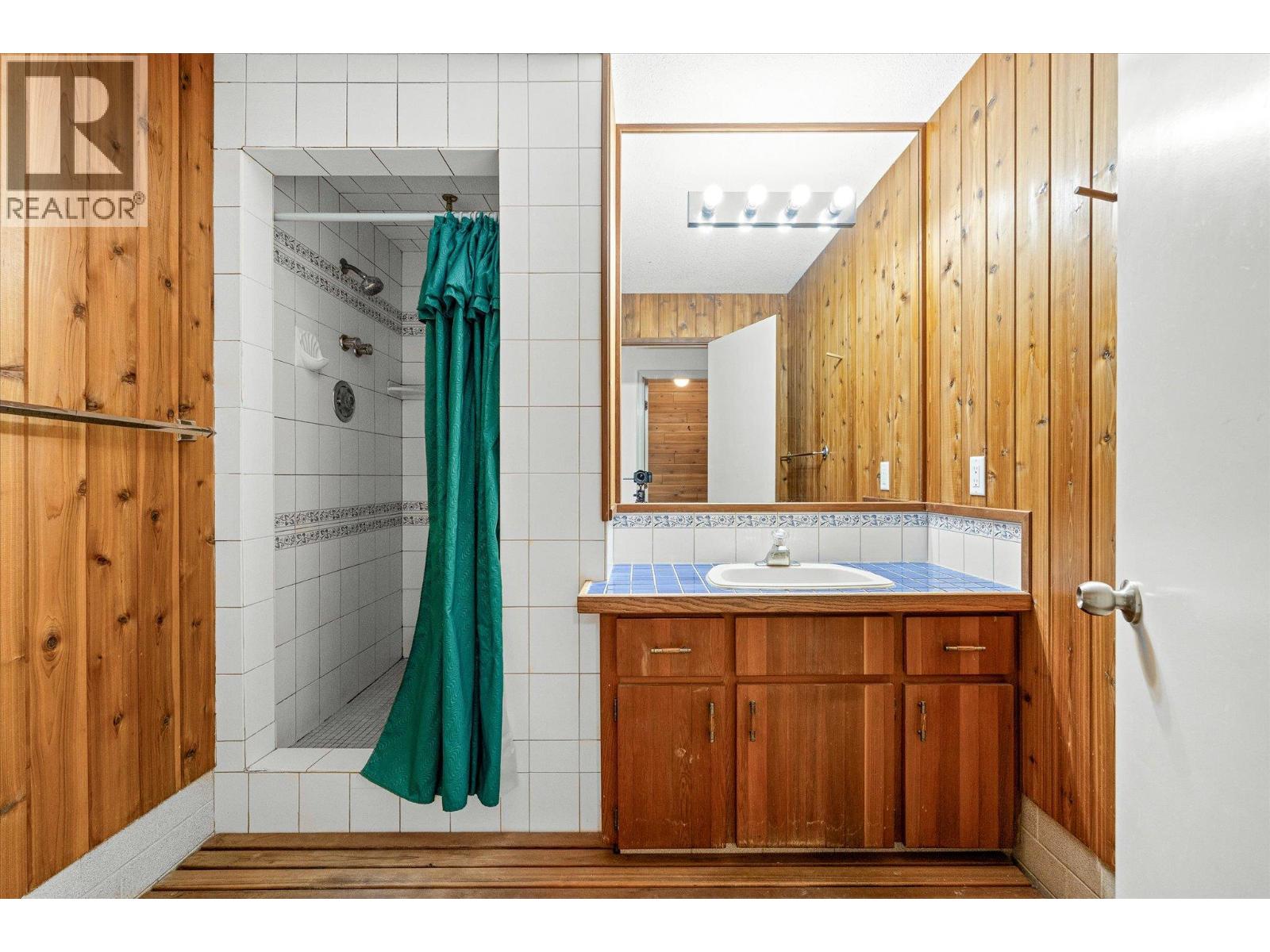 1045 Bartholomew Court, Kelowna, British Columbia  V1W 4N2 - Photo 63 - 10397779