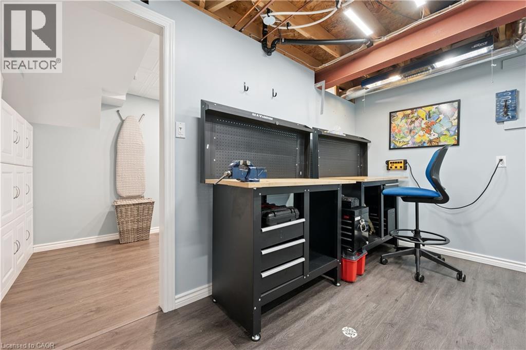 258 Dearborn Boulevard, Waterloo, Ontario  N2J 4Y6 - Photo 30 - 40868847