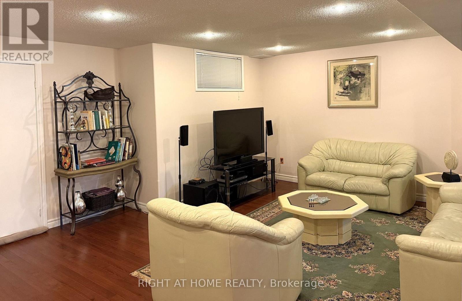 17 Piccadilly Road, Richmond Hill, Ontario L4B 1S5 - Photo 31 - N13842190