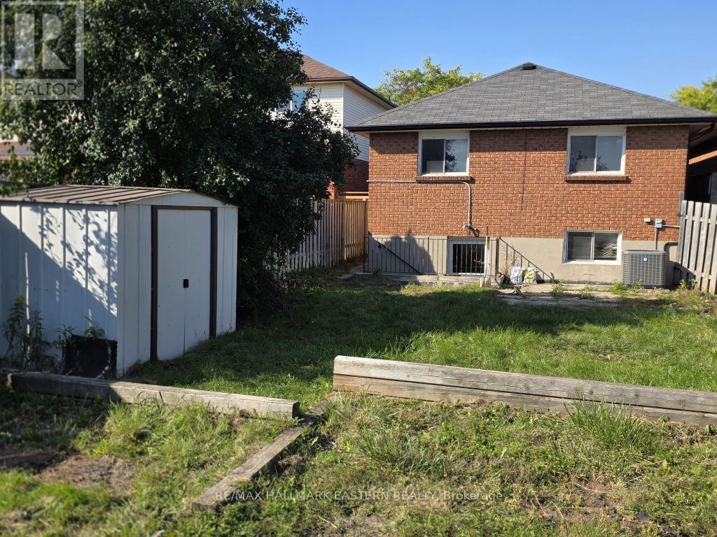 7 Turnberry Crescent, Clarington, Ontario  L1E 1A7 - Photo 2 - E13873938