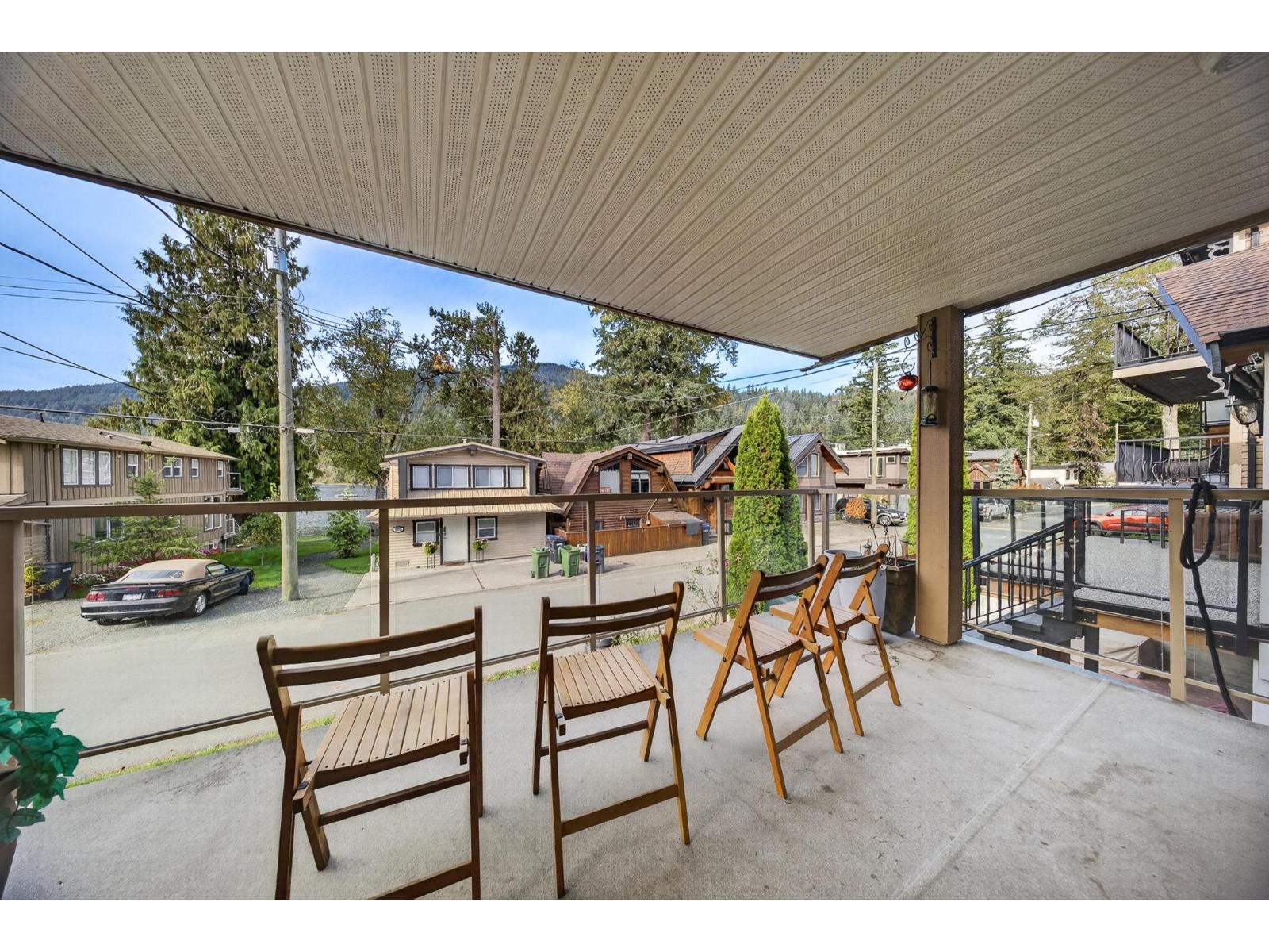 216 FIRST AVENUE|Cultus Lake North