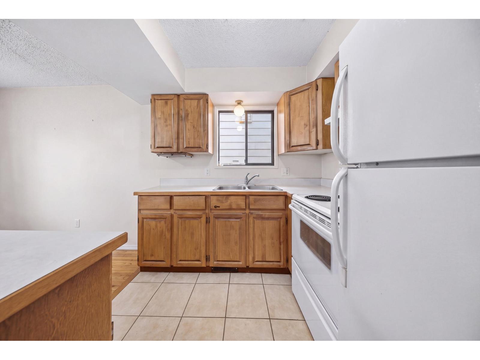 216 FIRST AVENUE|Cultus Lake North