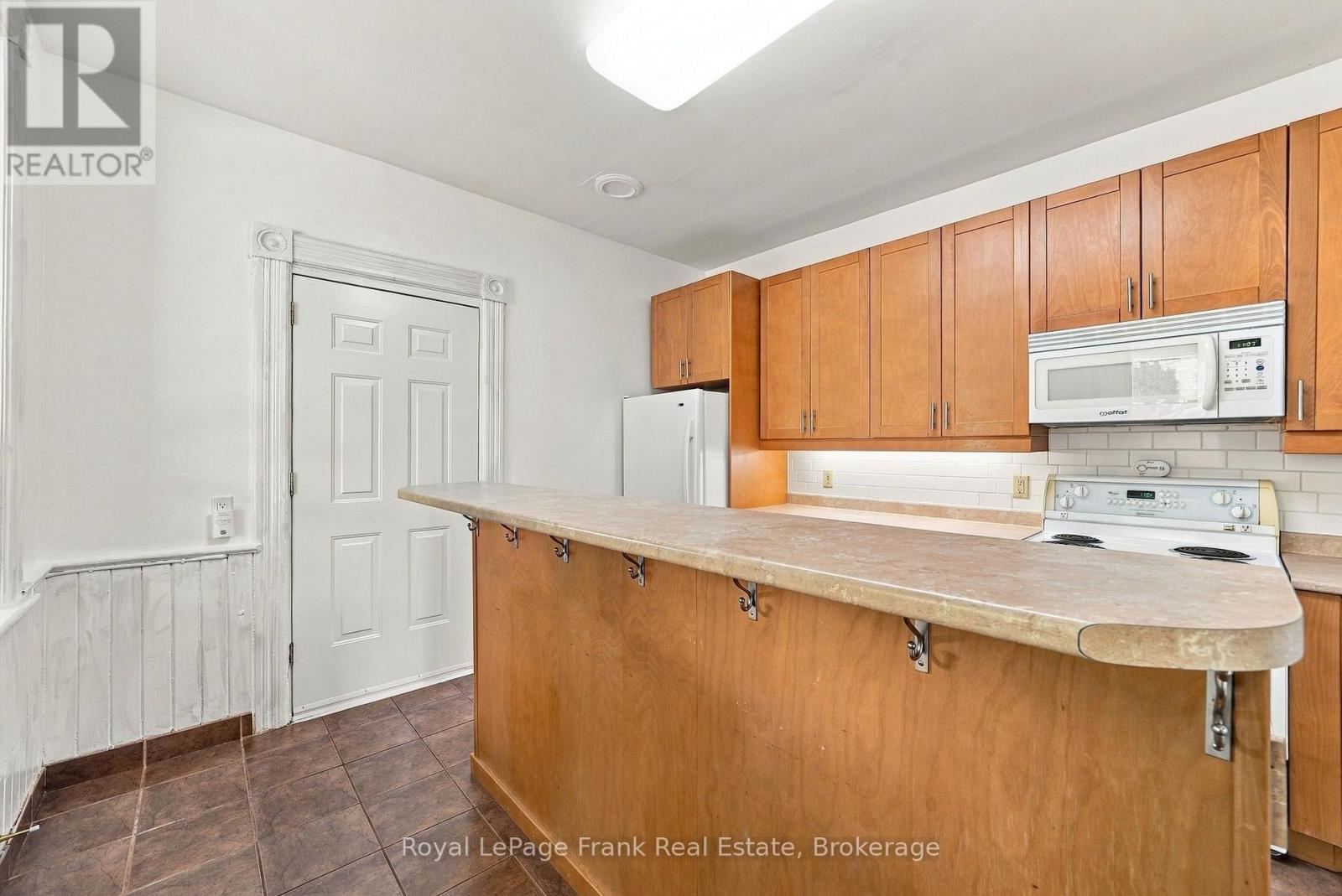 492 Hopkins Avenue, Peterborough, Ontario  K9H 2R8 - Photo 16 - X13873940