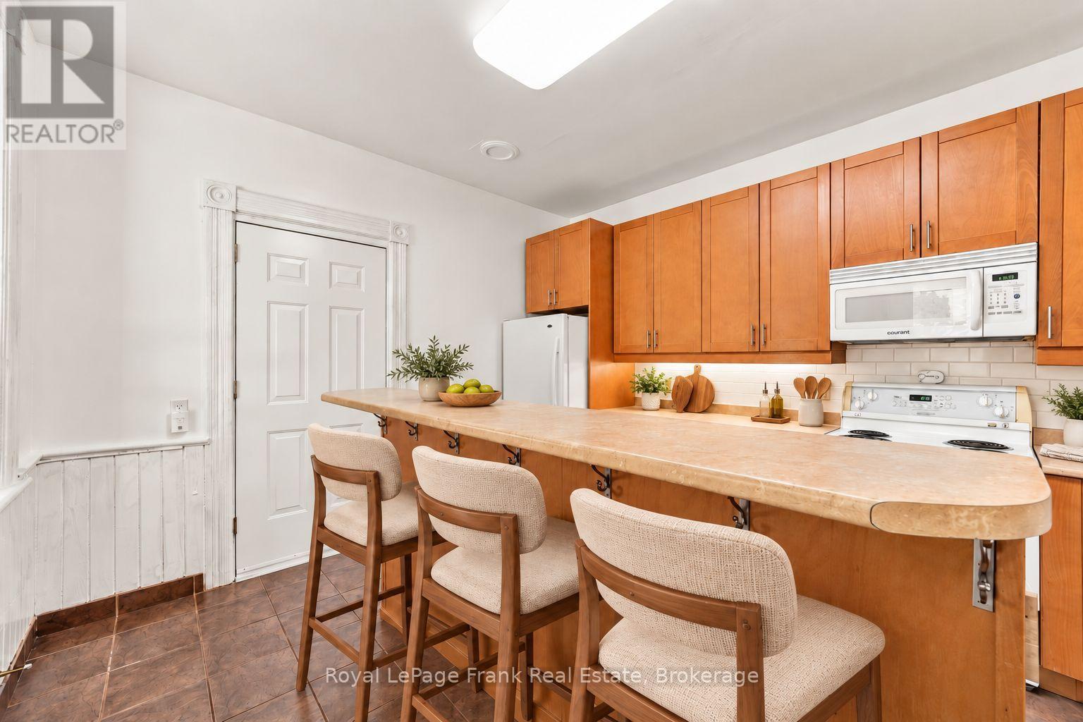 492 Hopkins Avenue, Peterborough, Ontario  K9H 2R8 - Photo 43 - X13873940