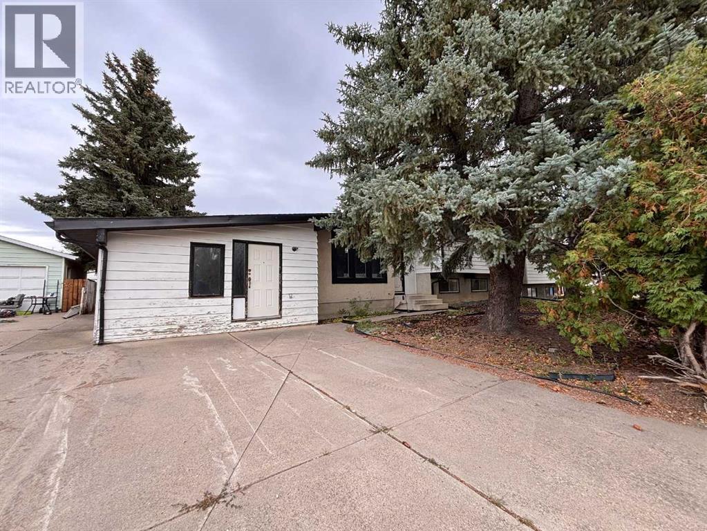924 19B Avenue Coaldale Alberta Canada T1M1B1 3